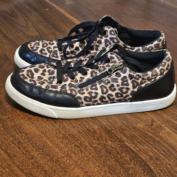 Unr8ed Leopard Print Zip Up Shoes With Leather Detail - Picture 2 of 3